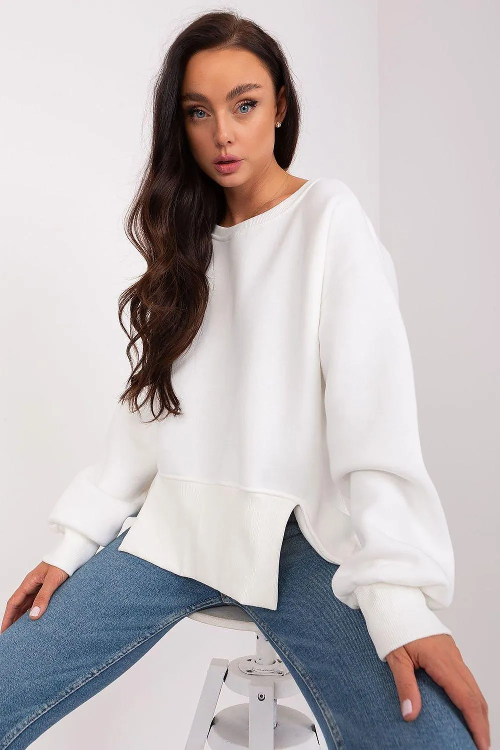 Chic Cotton Asymmetrical Sweatshirt from Moda