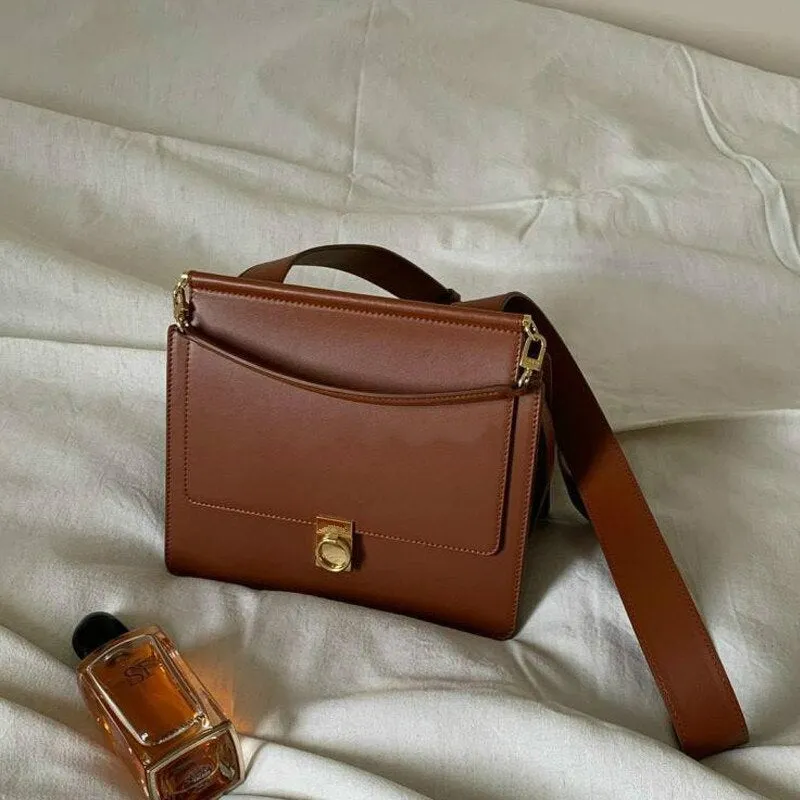 Christmas Gift Fashion Women Handbags Design Chain Shoulder Bags Luxury Pu Leather Crossbody Messenger Bag Chic Lock Small Flap Lady Purse 2021