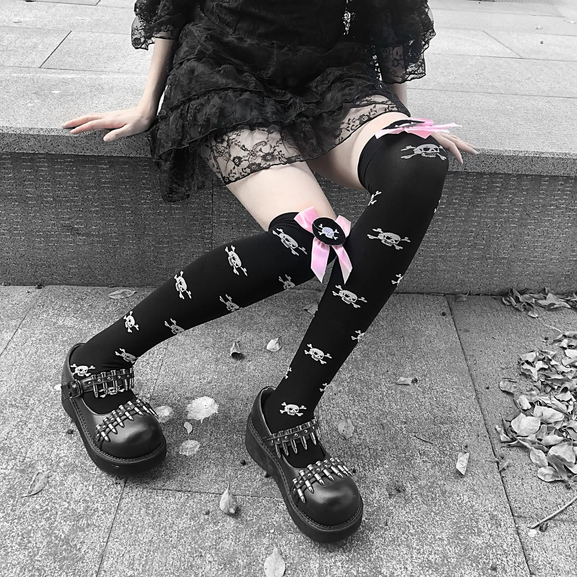 New Hot Girl Bone Bow Socks Streetwear Girls Black Sweet Cute Pink Y2K Harajuku Lolita Fishnet Stockings Thigh High Stockings