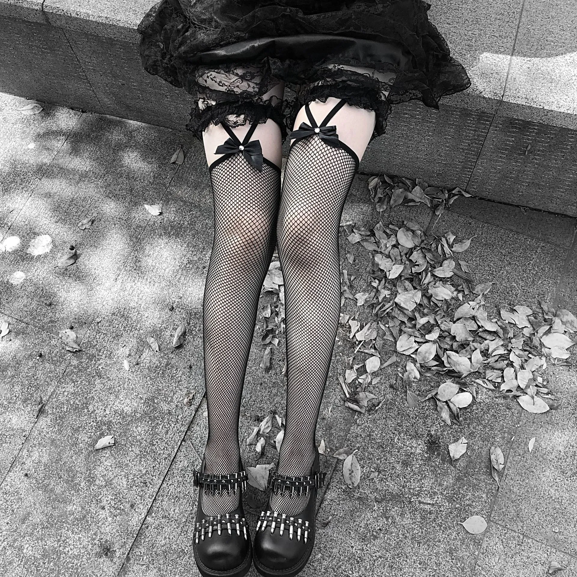 New Hot Girl Bone Bow Socks Streetwear Girls Black Sweet Cute Pink Y2K Harajuku Lolita Fishnet Stockings Thigh High Stockings