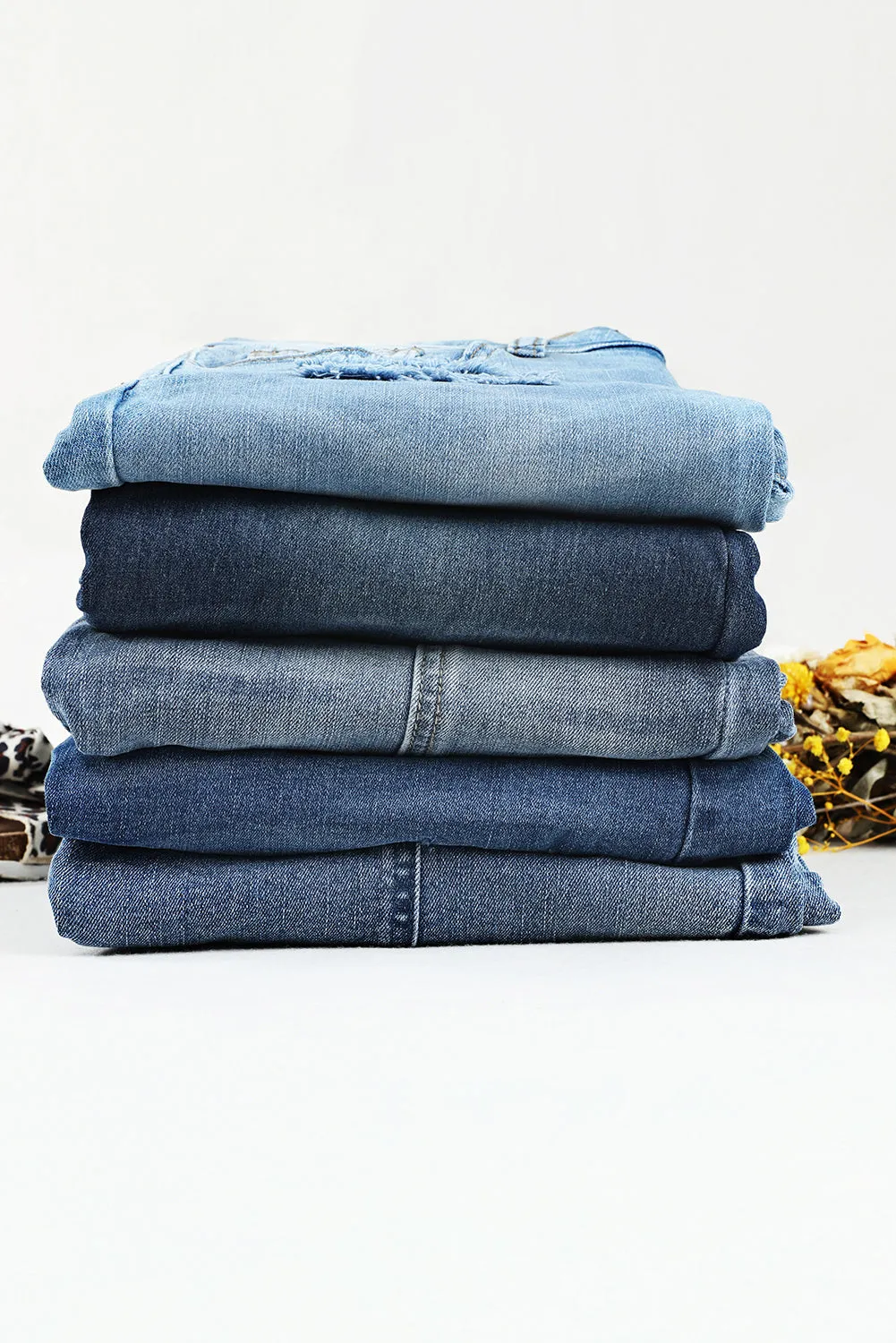 Women's Floral Daisy Distressed Frayed Raw Hem Ripped Jeans Straight Cut out Denim Pants